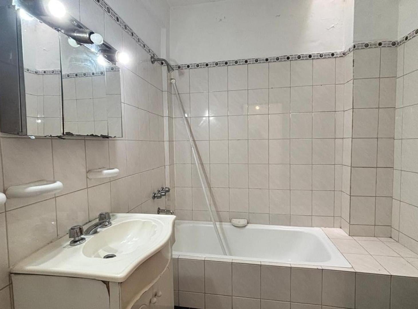 Foto de ALQUILER DEPARTAMENTO 3 AMBIENTES QUILMES, imagen 4
