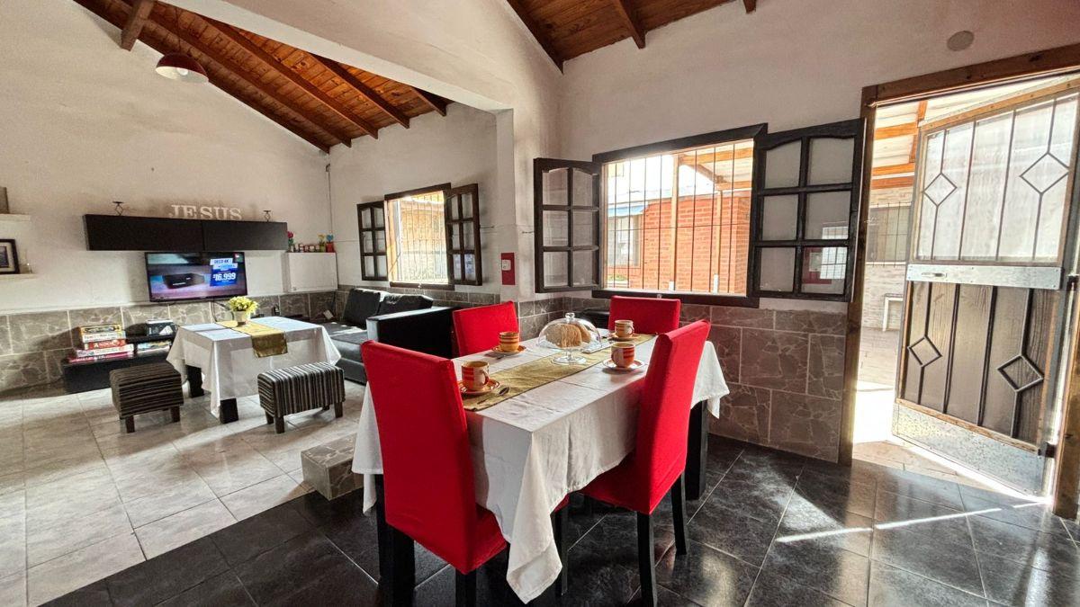 Foto de VENTA de casa de 3 dormitorios, Ezpeleta OESTE, imagen 2