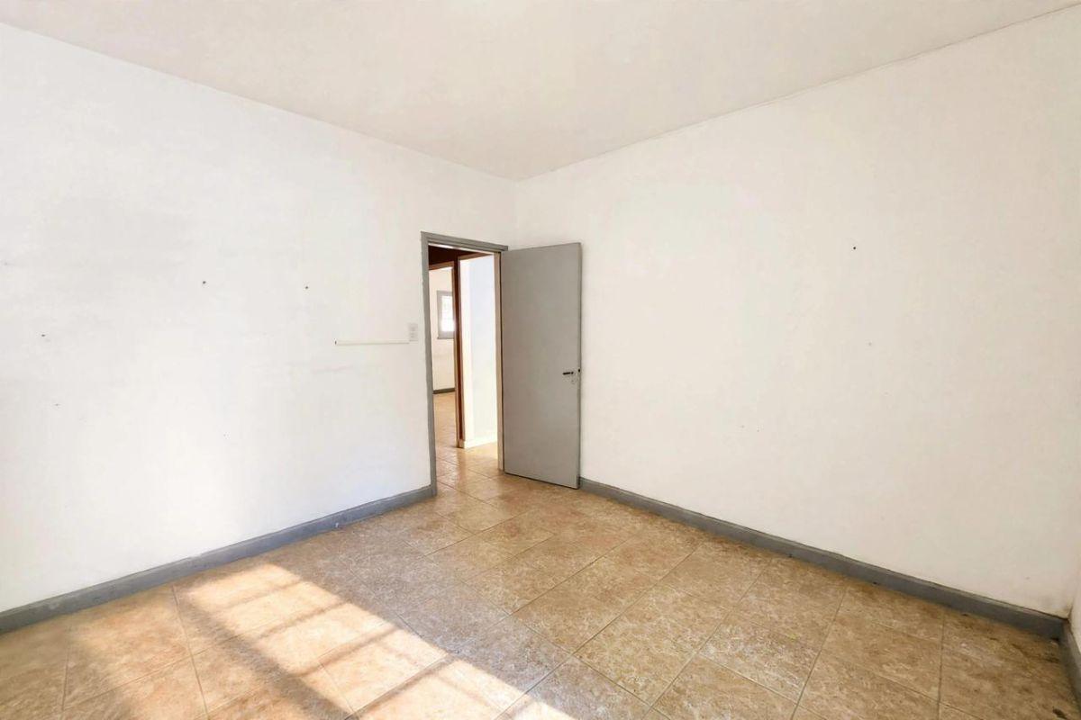 Foto de VENTA DE DOS PROPIEDADES EN BERAZATEGUI CENTRO, imagen 4