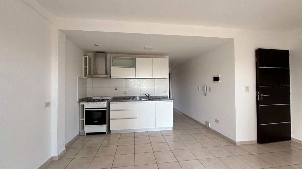 Foto de VENTA DEPARTAMENTO 2 AMBIENTES BERAZATEGUI, imagen 4