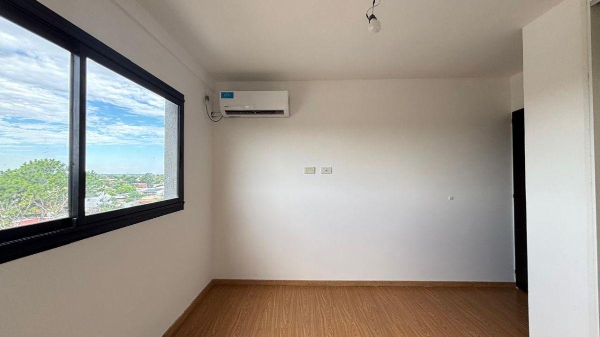 Foto de VENTA DEPARTAMENTO 3 AMBIENTES BERAZATEGUI CON COCHERA, imagen 3
