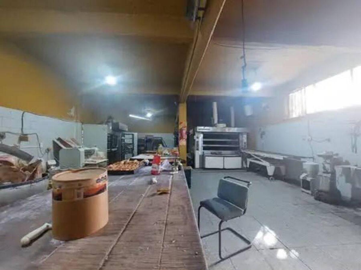 Foto de VENTA LOCAL EN ESQUINA BERAZATEGUI OESTE, imagen 4