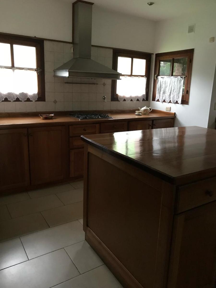 Casa en Barrio Cerrado El Casco de Moreno 4