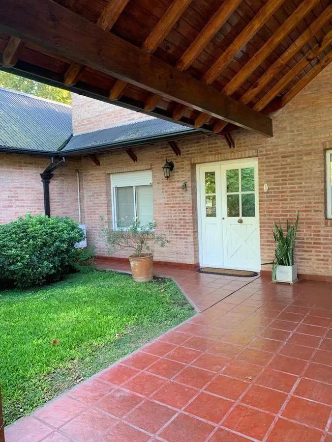 Casa - El Casco De Moreno 1
