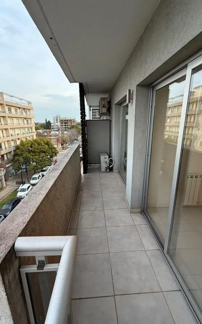 Departamento en  Moreno 8