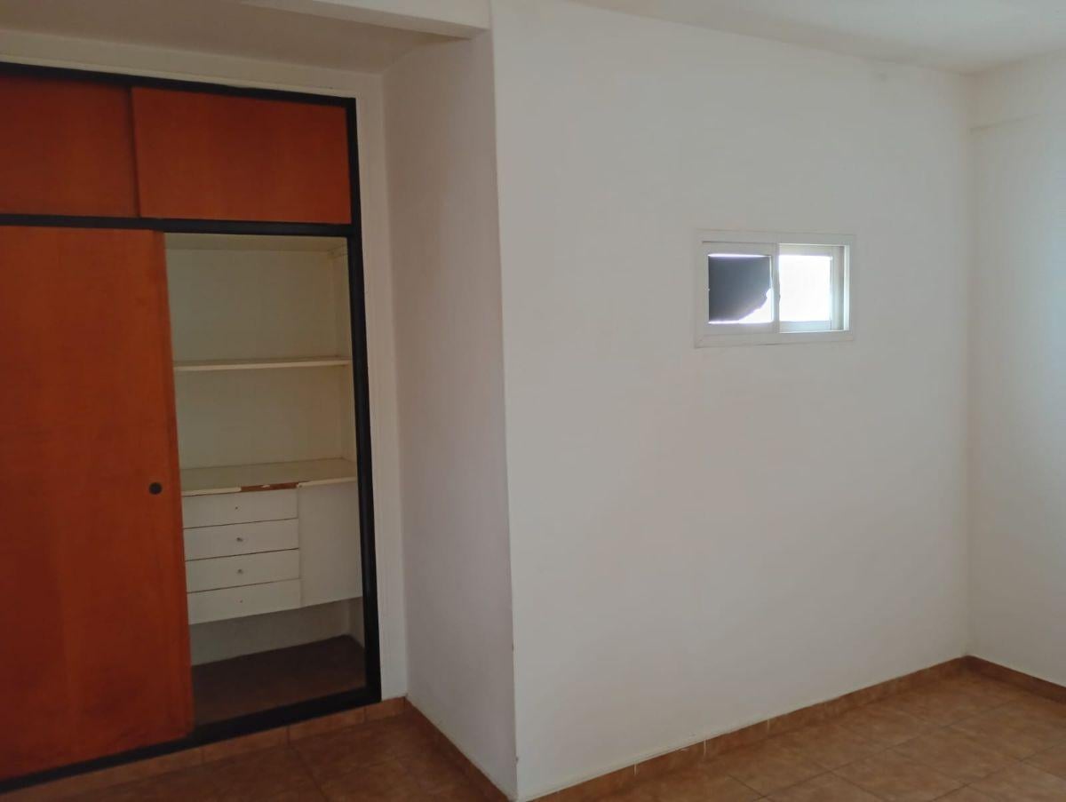 Foto de ALQUILER DEPARTAMENTO PLANTA ALTA CONTRAFRENTE VILLA MAIPU SAN AMRTIN, imagen 4