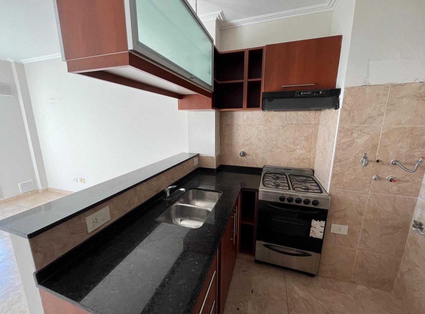 Foto de Departamento de Un Dormitorio en Venta en Nuestra Señora de Lourdes, imagen 3
