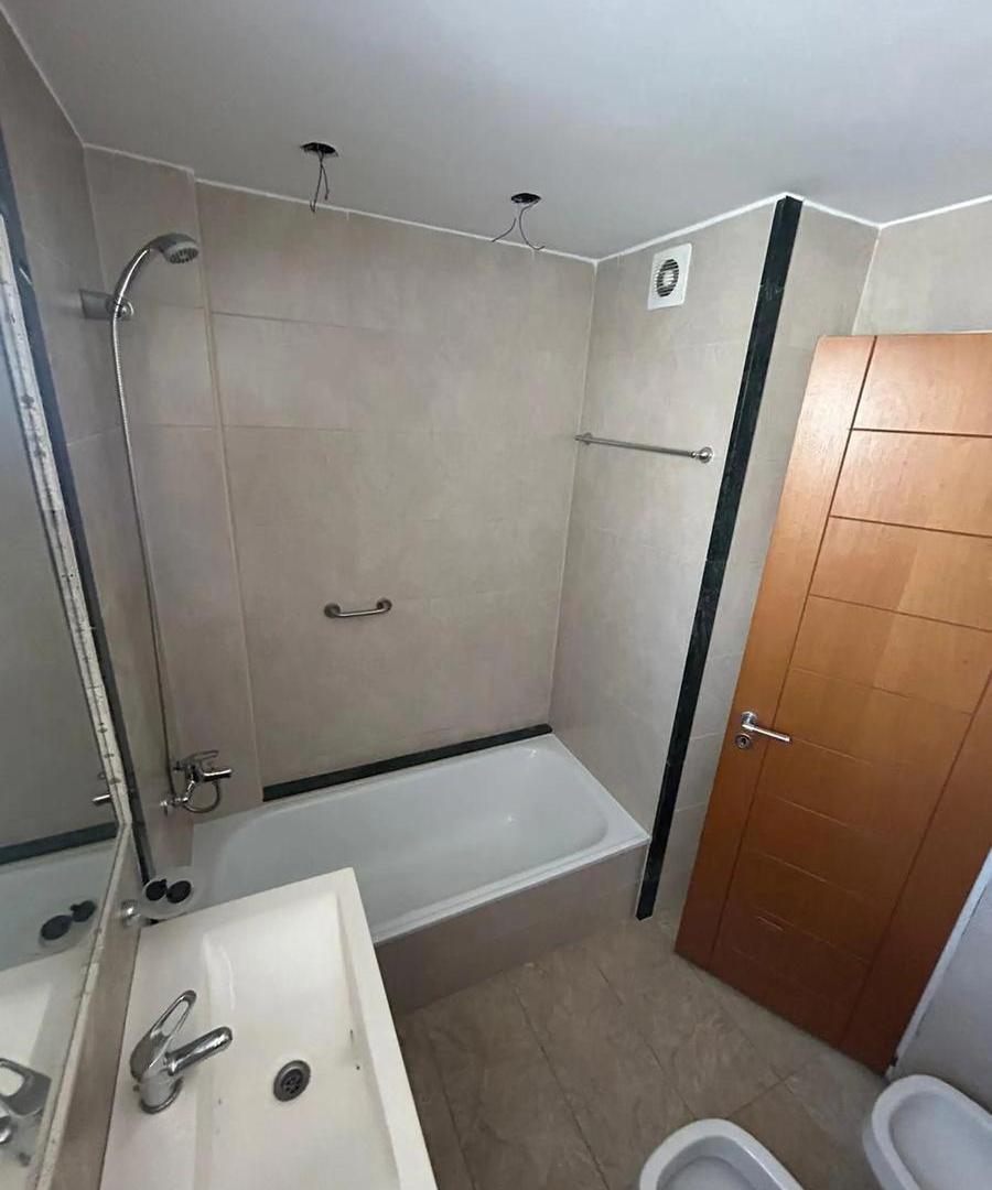 Foto de Departamento de Un Dormitorio en Venta en Nuestra Señora de Lourdes, imagen 5