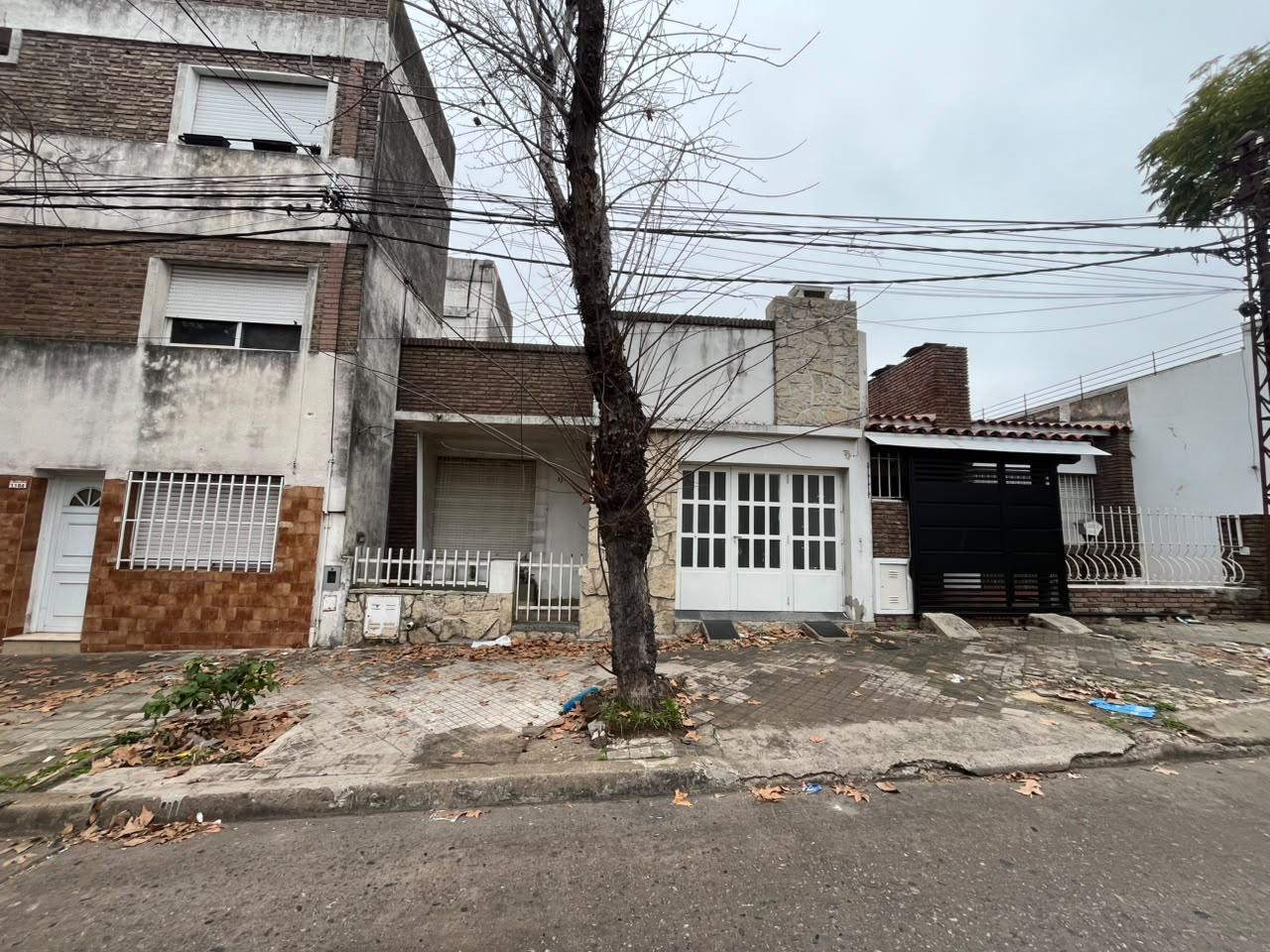Foto de Venta de Casa de Dos Dormitorios y Cochera en Arroyito-Rosario, imagen 4