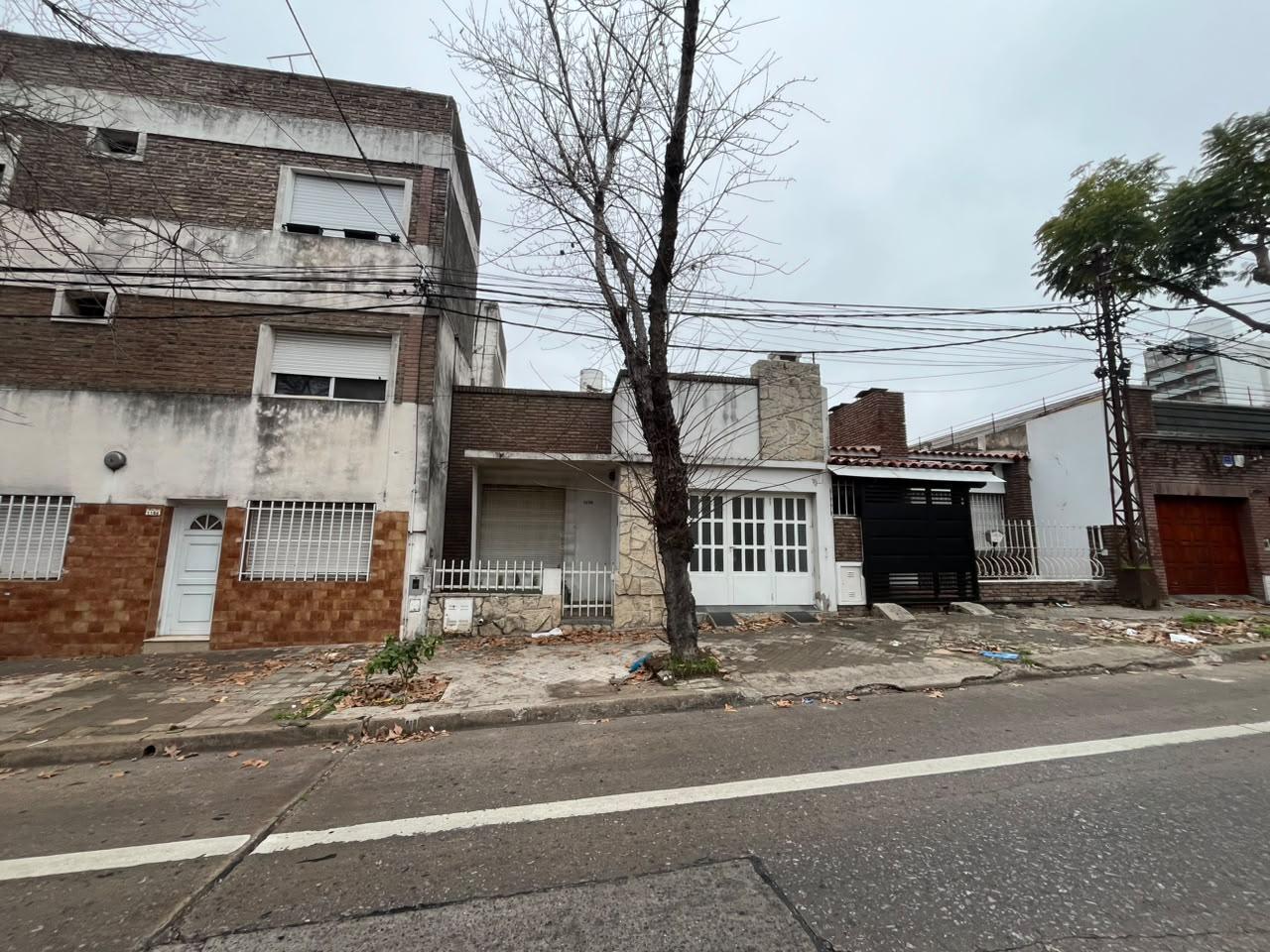 Foto de Venta de Casa de Dos Dormitorios y Cochera en Arroyito-Rosario, imagen 3
