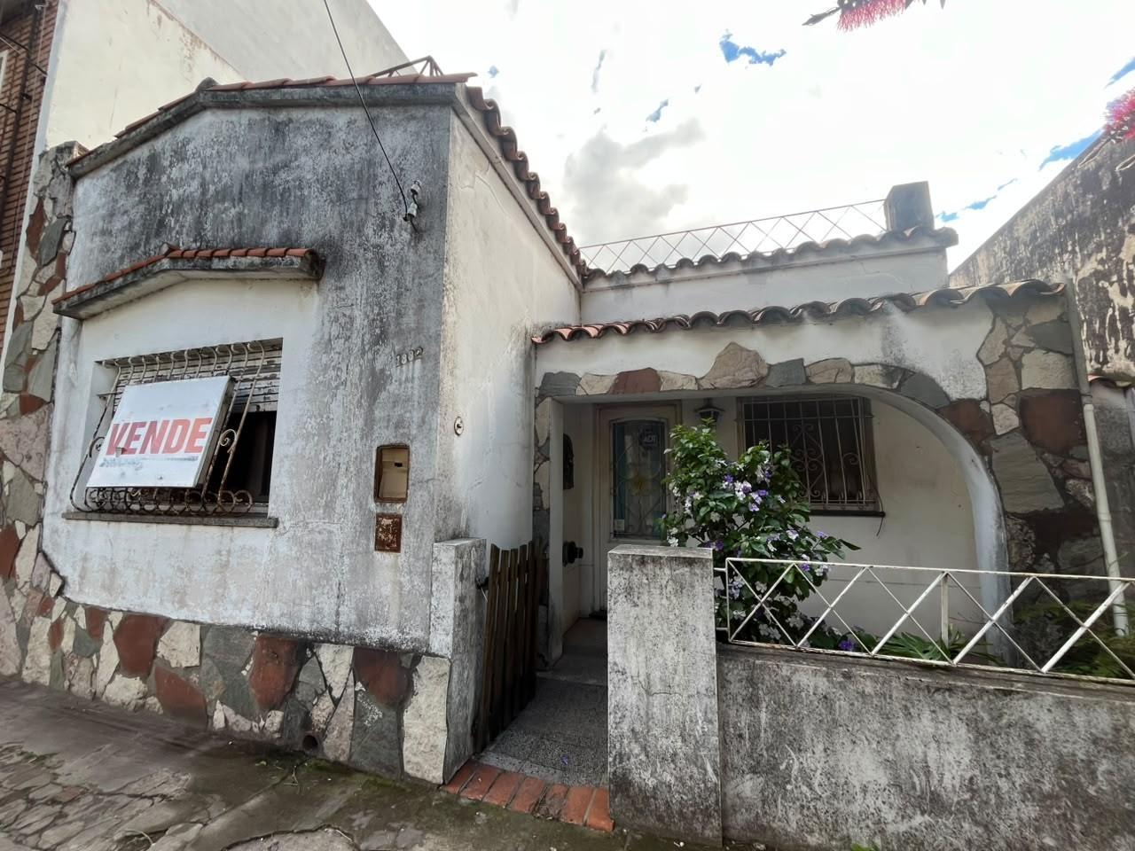 Foto de Venta de Casa de Dos Dormitorios con Patio, imagen 1