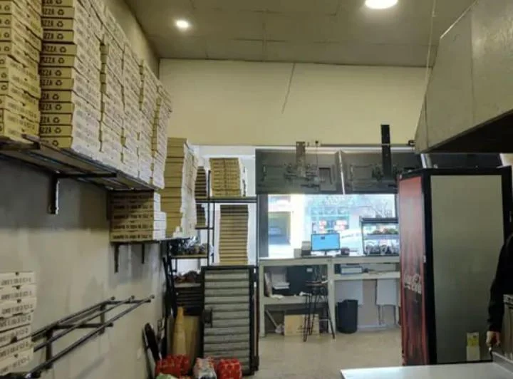 Alquiler local comercial sobre Av. Corrientes. Sin expensas. 2
