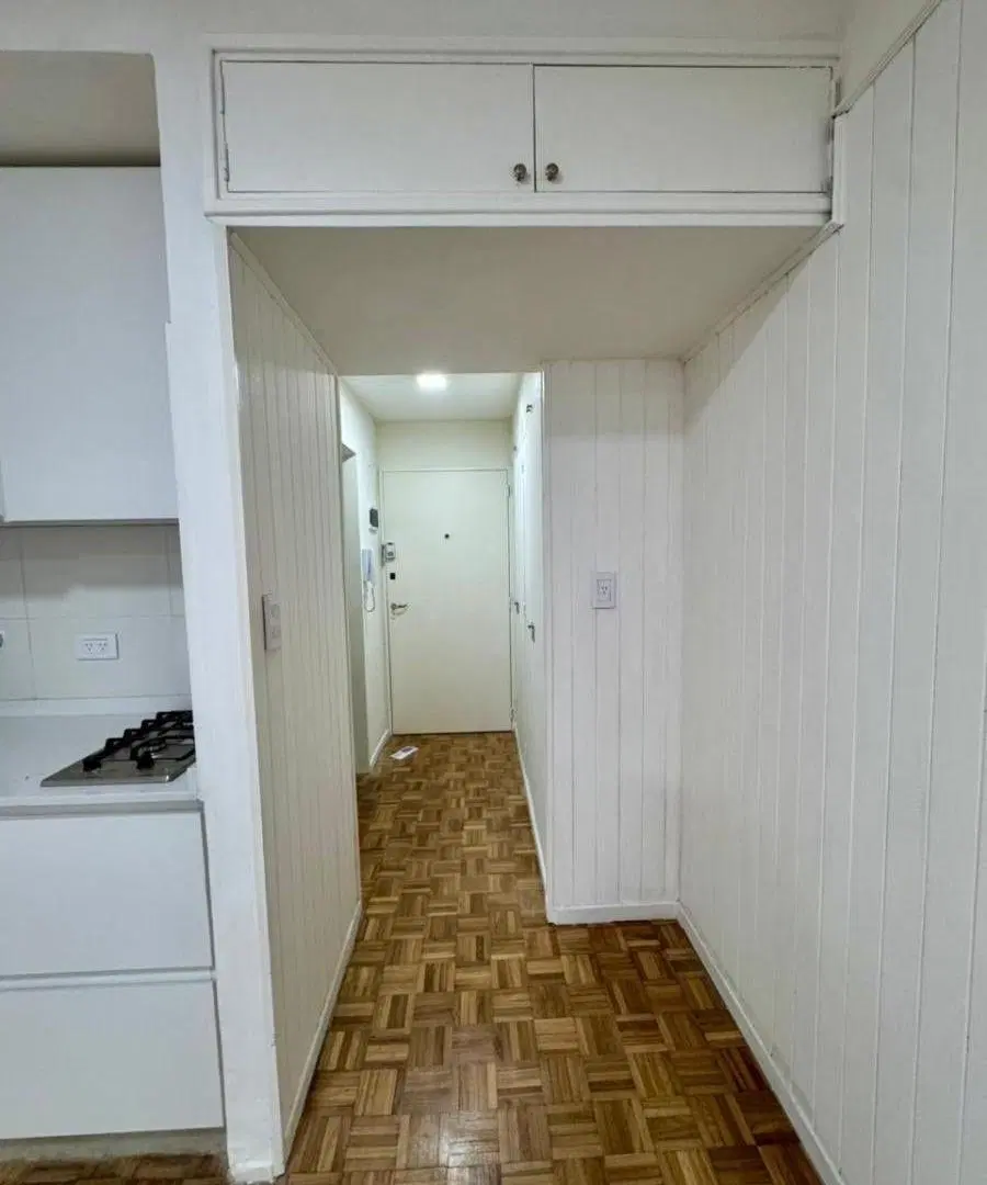 Venta renovado monoambiente Recoleta 5