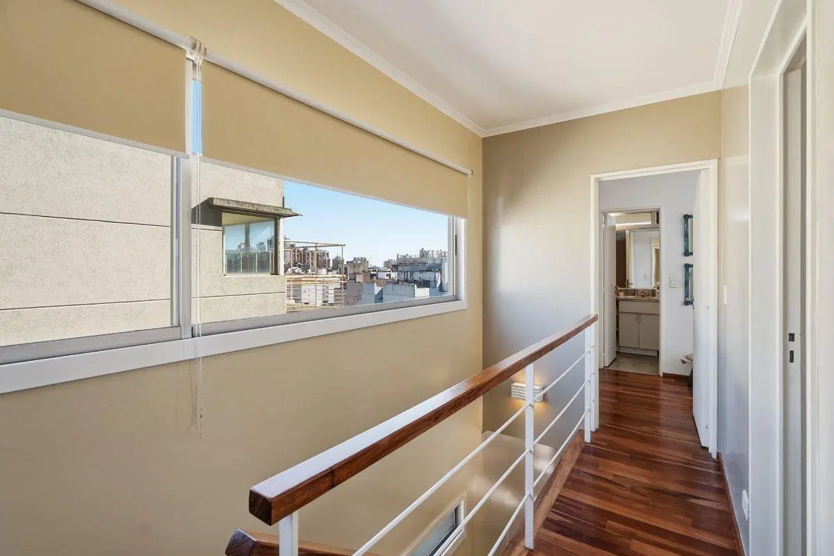 Venta Divino 4 Ambientes con Terraza, Balcon y Cochera. Caballito 2