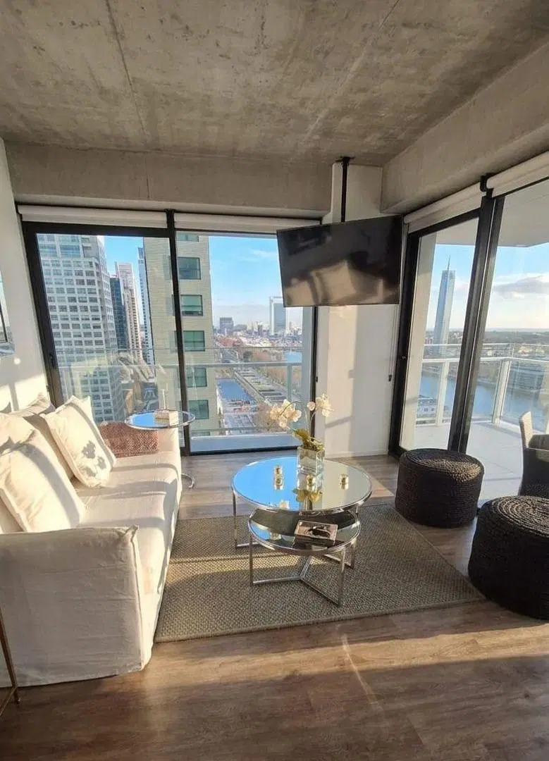 Venta 3 Ambientes en Puerto Madero, Quartier del Bajo. con 2 Cocheras. 2
