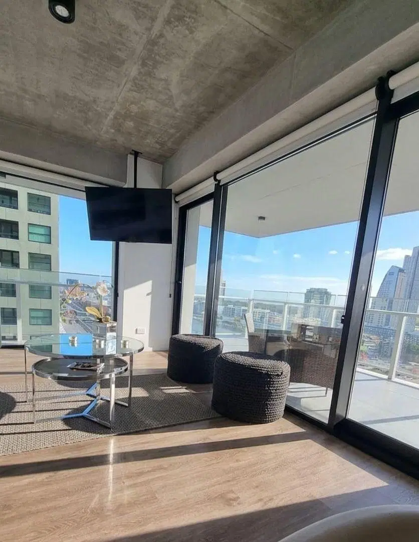 Venta 3 Ambientes en Puerto Madero, Quartier del Bajo. con 2 Cocheras. 4