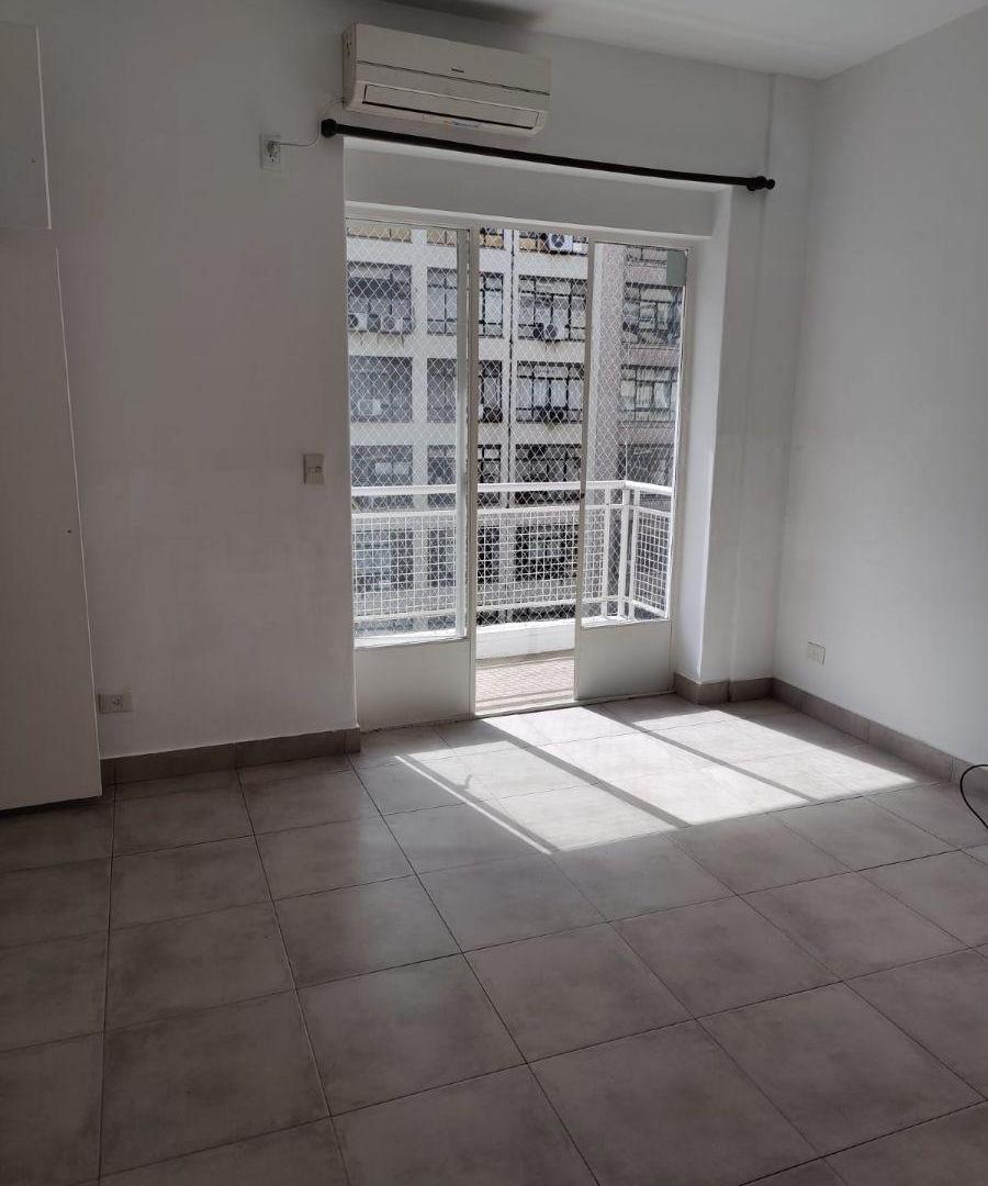 Foto de Venta Monoambiente Al Frente con Balcón Apto RECOLETA, imagen 3
