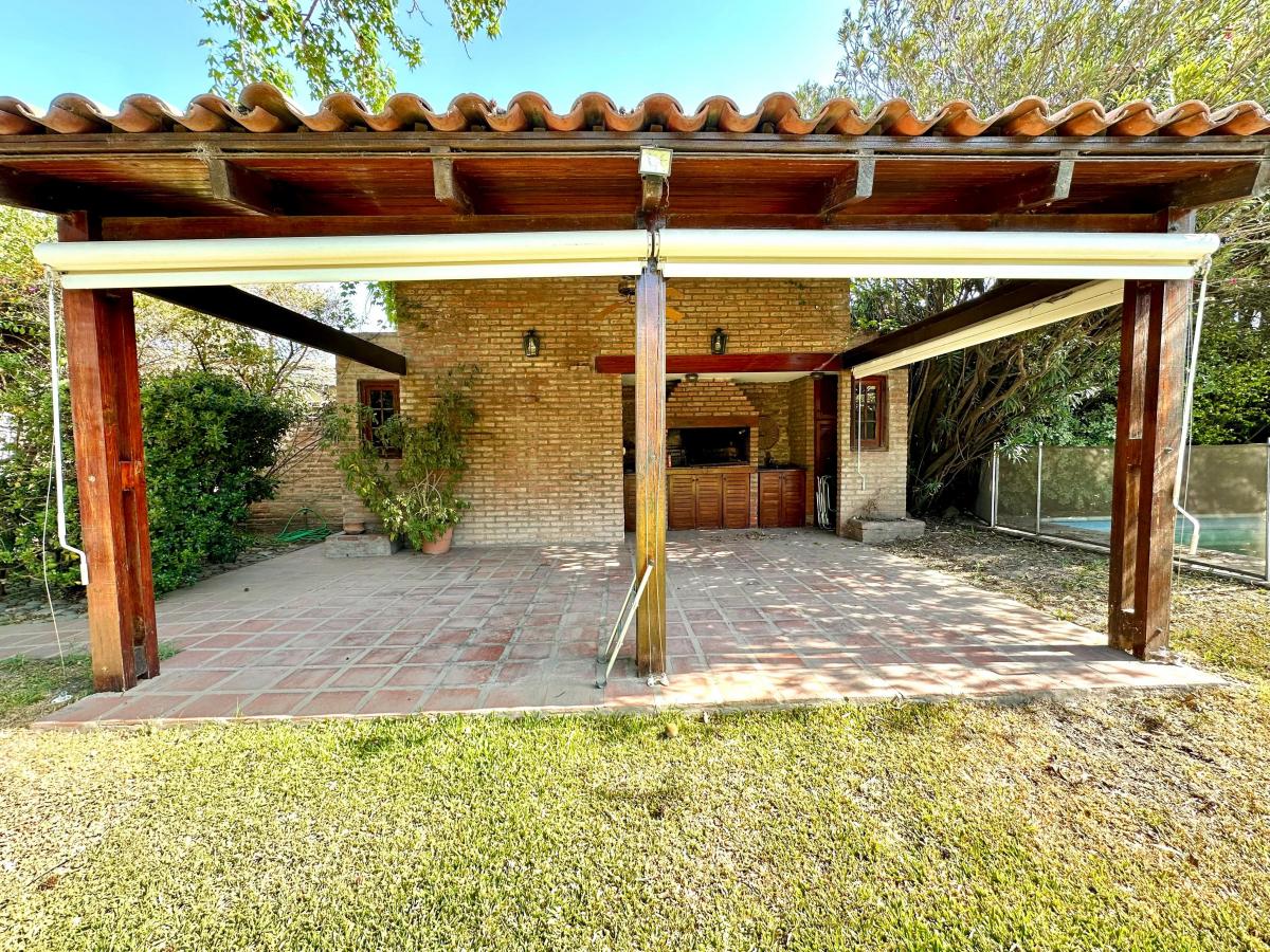 Casa en Venta Villa Belgrano. Prox a Allende, Hospital Privado. Recta Martinolli 4