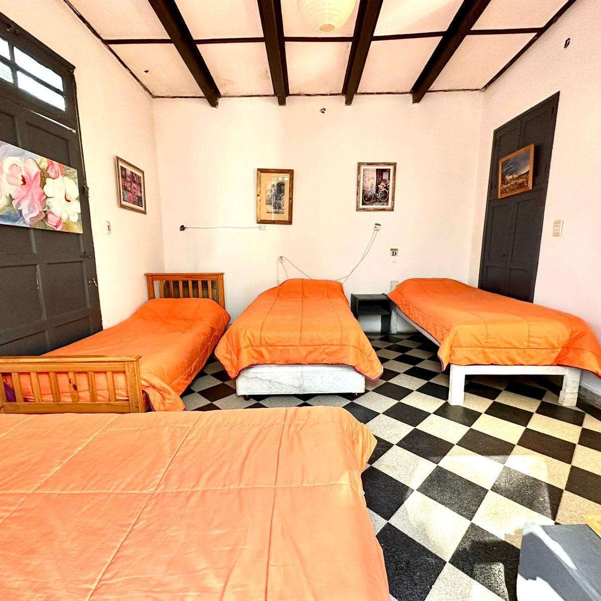 Casona en Alta Gracia. Ideal Para Hostel, Coworking o Centro Para 3 Edad. 5