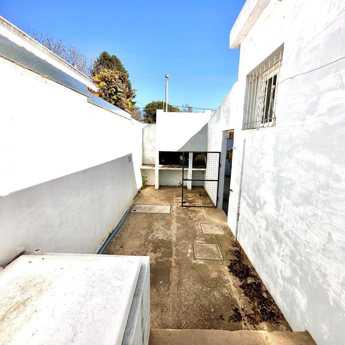 Casona en Alta Gracia. Ideal Para Hostel, Coworking o Centro Para 3 Edad. 2