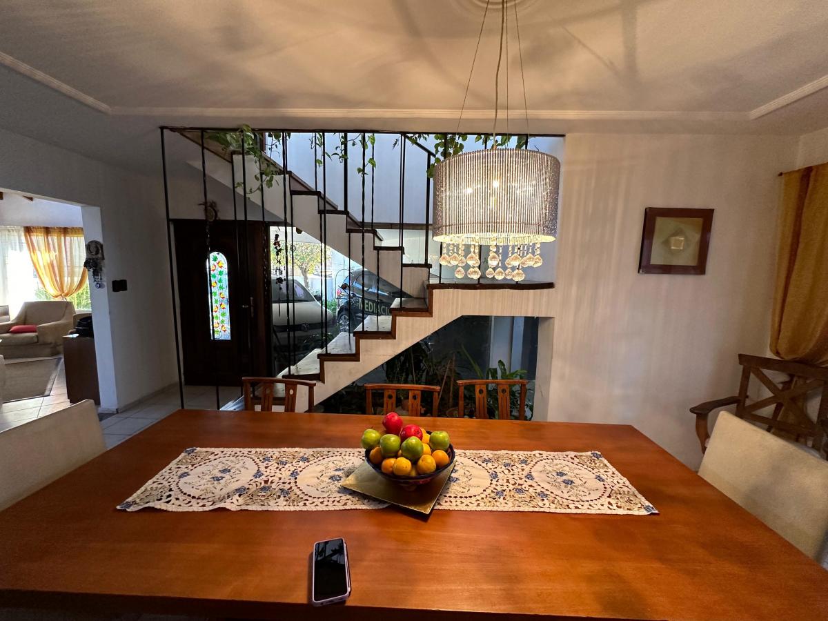 Casa en Venta Villa Belgrano, Av Gauss 5