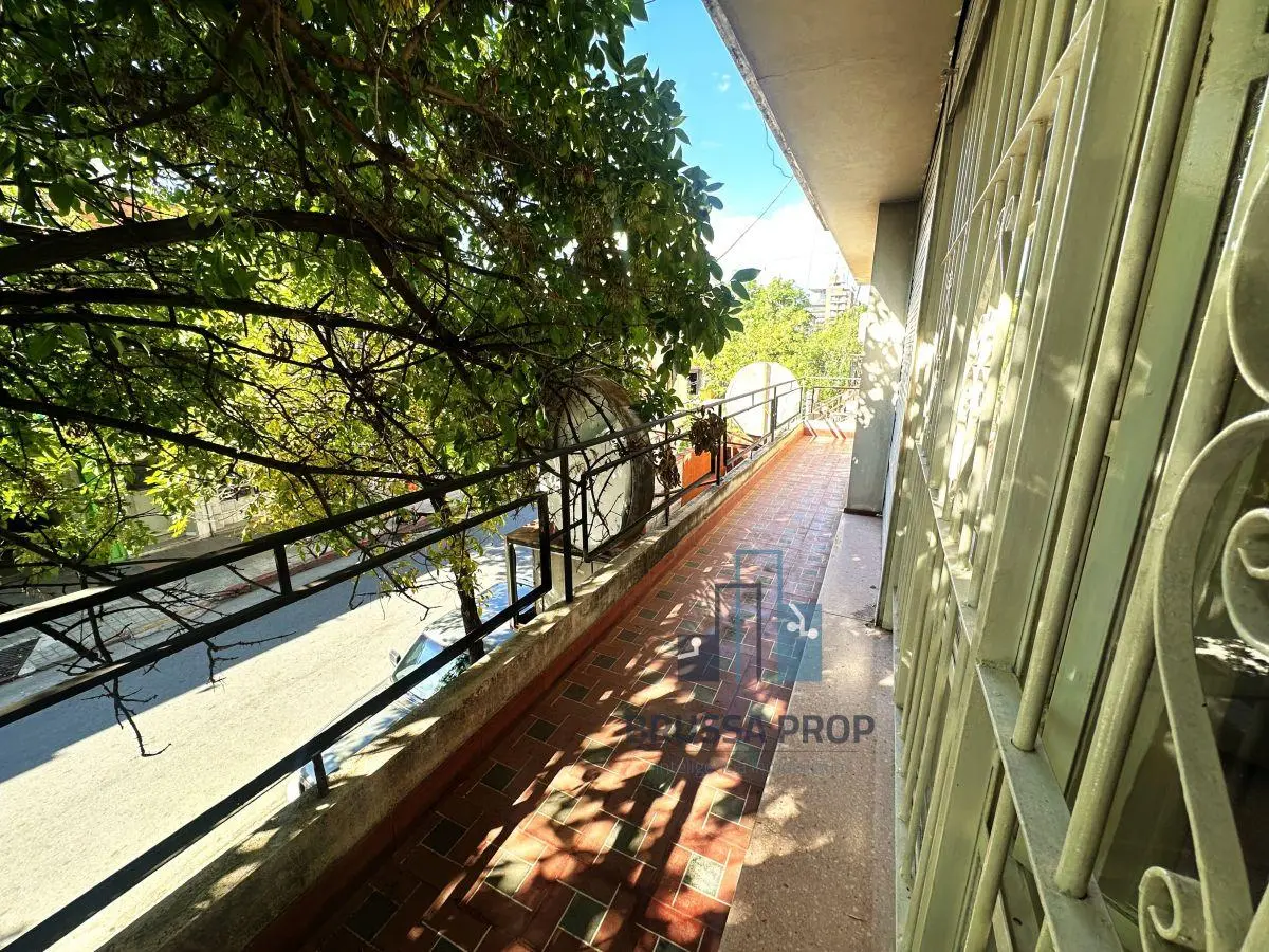 2 locales + departamento 4 dorm – Zona Mercado Norte Córdoba. 3