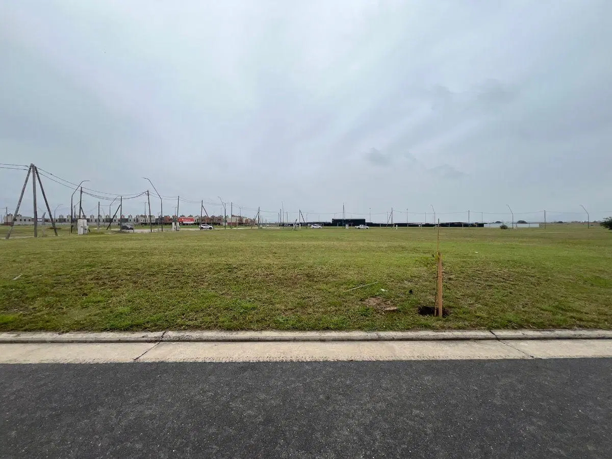 SE VENDE TERRENO LOTE APTO DUPLEX- COLINAS DE MANANTIALES 2