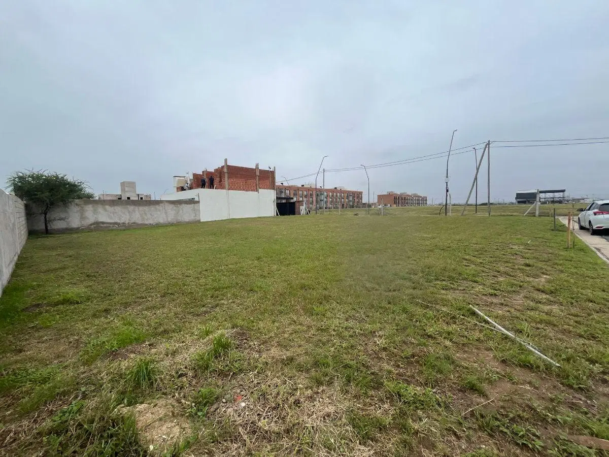 SE VENDE TERRENO LOTE APTO DUPLEX- COLINAS DE MANANTIALES 5