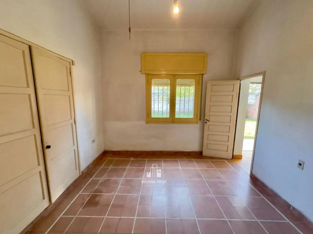 Casa en venta en Villa Cabrera – Gran terreno y excelente potencial. 5