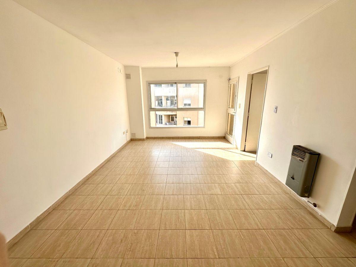 Foto de EN ALQUILER – DEPARTAMENTO DE 2 DORMITORIOS EN BALCONES DEL CHATEAU, imagen 4