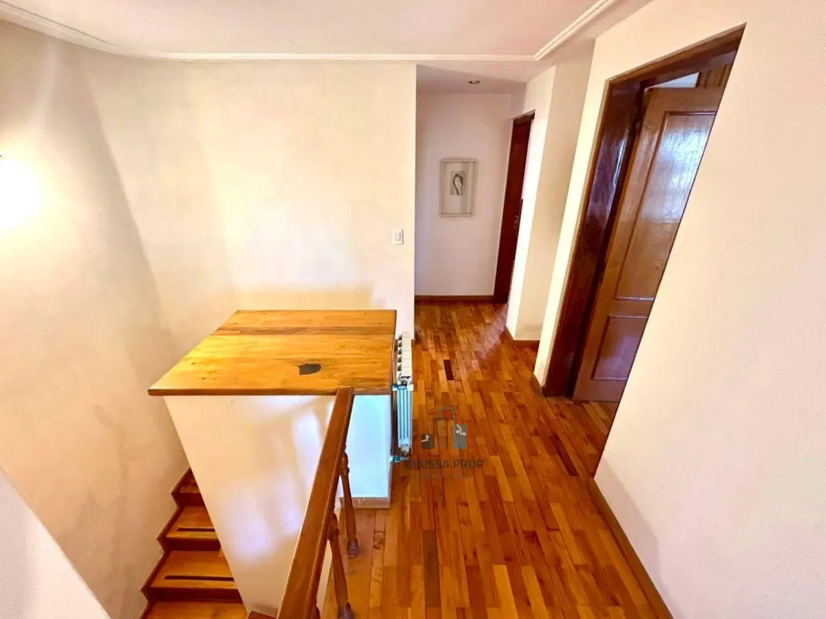 CASA EN VENTA DE 4 DORMITORIOS | URCA 2