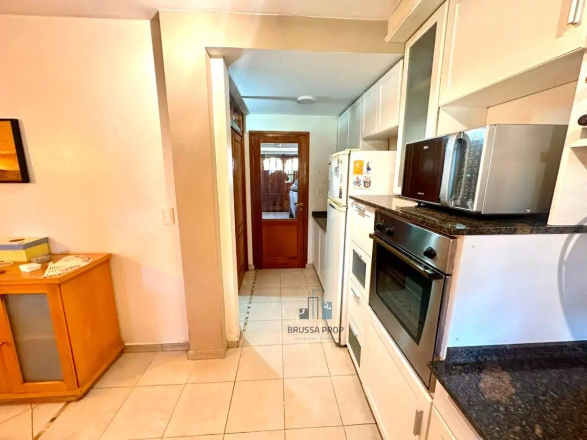 CASA EN VENTA DE 4 DORMITORIOS | URCA 4