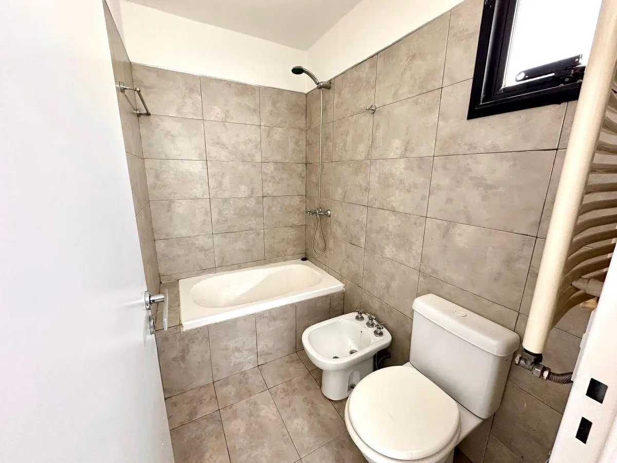 Departamento en Alquiler – 1 Dormitorio | Félix Frías 454 / Gral. Paz 4