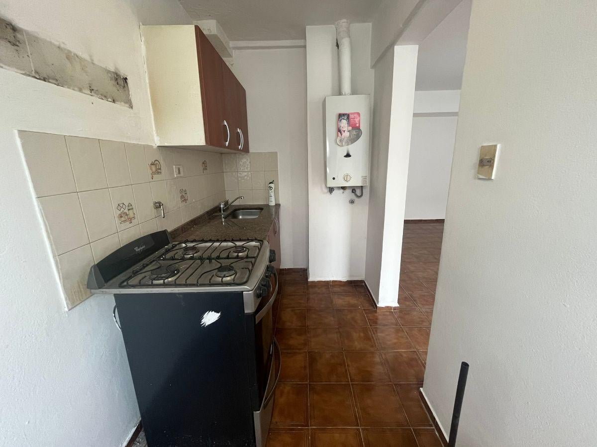 Foto de EN ALQUILER DEPTO DE 2 HABITACIONES - ZONA CENTRO., imagen 1
