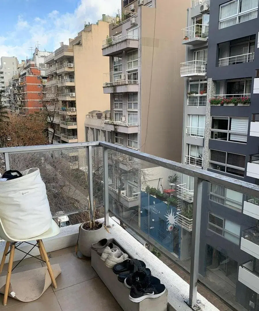 2 ambientes con balcón - Las Cañitas 3