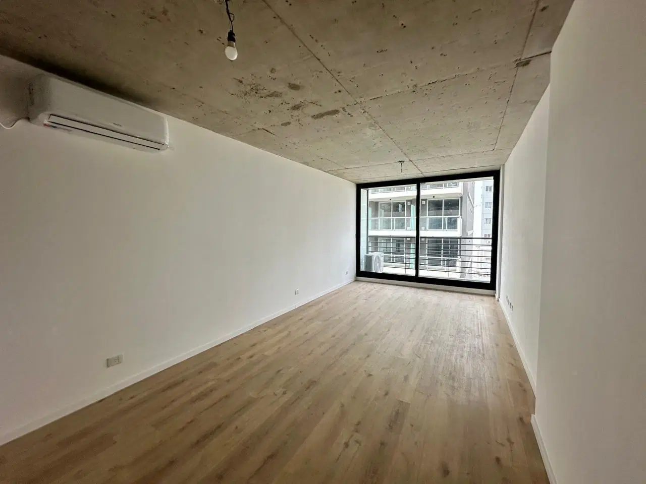 Departamento en Coghlan 1