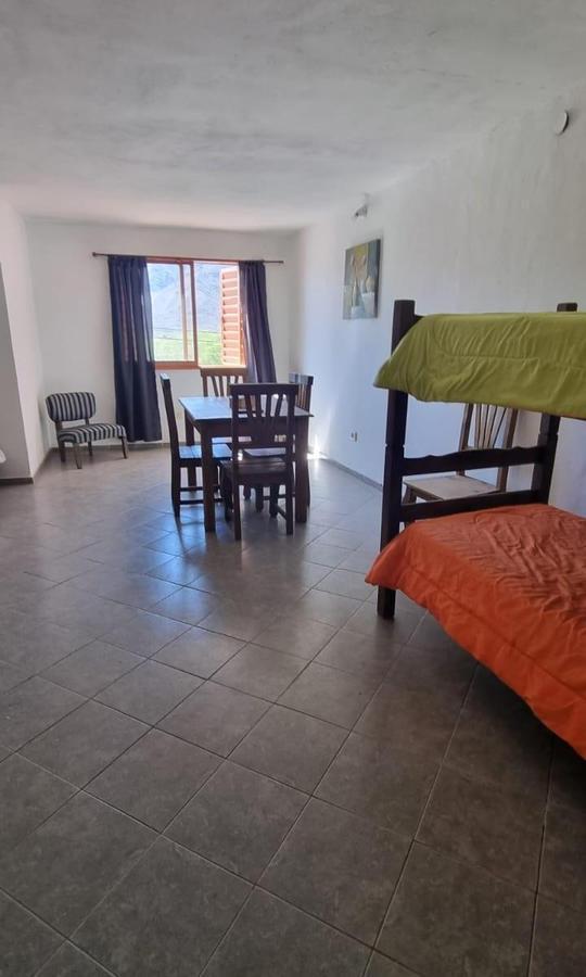 Se Vende Sobre Ruta 38 Cosquin, Local Comercial + 4 Deptos 4