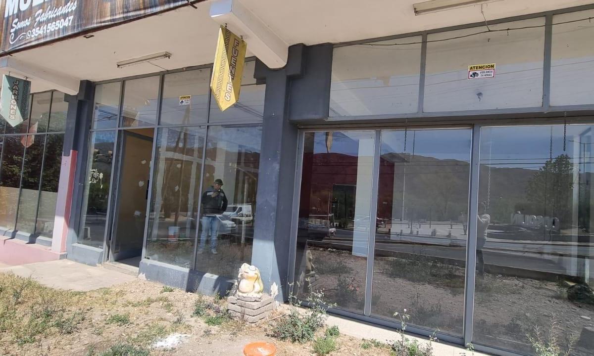 Se Vende Sobre Ruta 38 Cosquin, Local Comercial + 4 Deptos 1