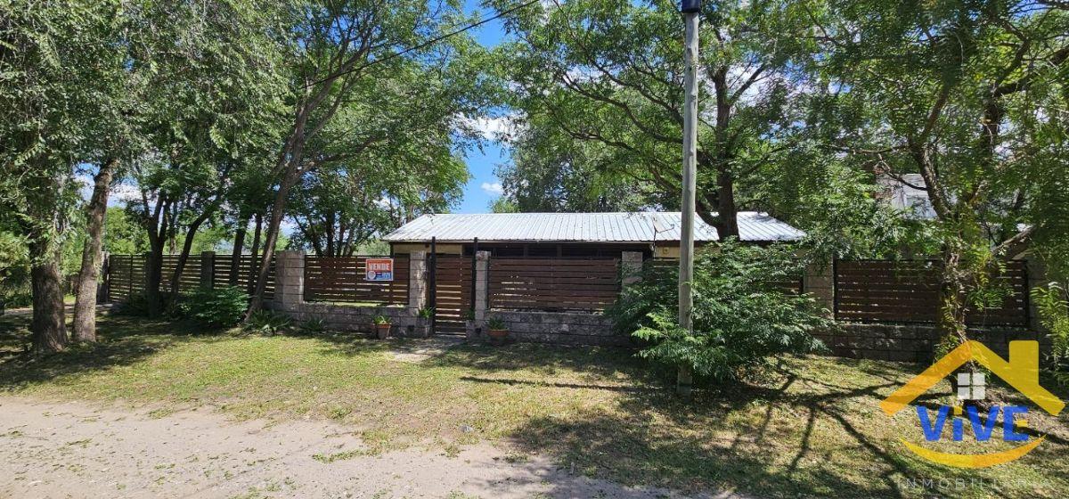 Casa en venta c/ cochera en Molinari