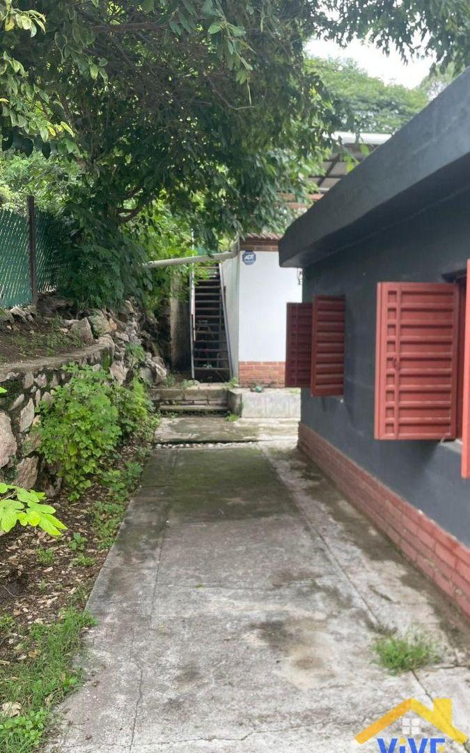 2 Casas en venta c/ cocheras en Cosquín