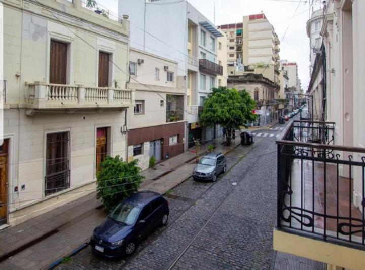 PH 9 Amb. Reciclado con Terraza Acepta Permuta por 3 Amb en Zona Especifica 3