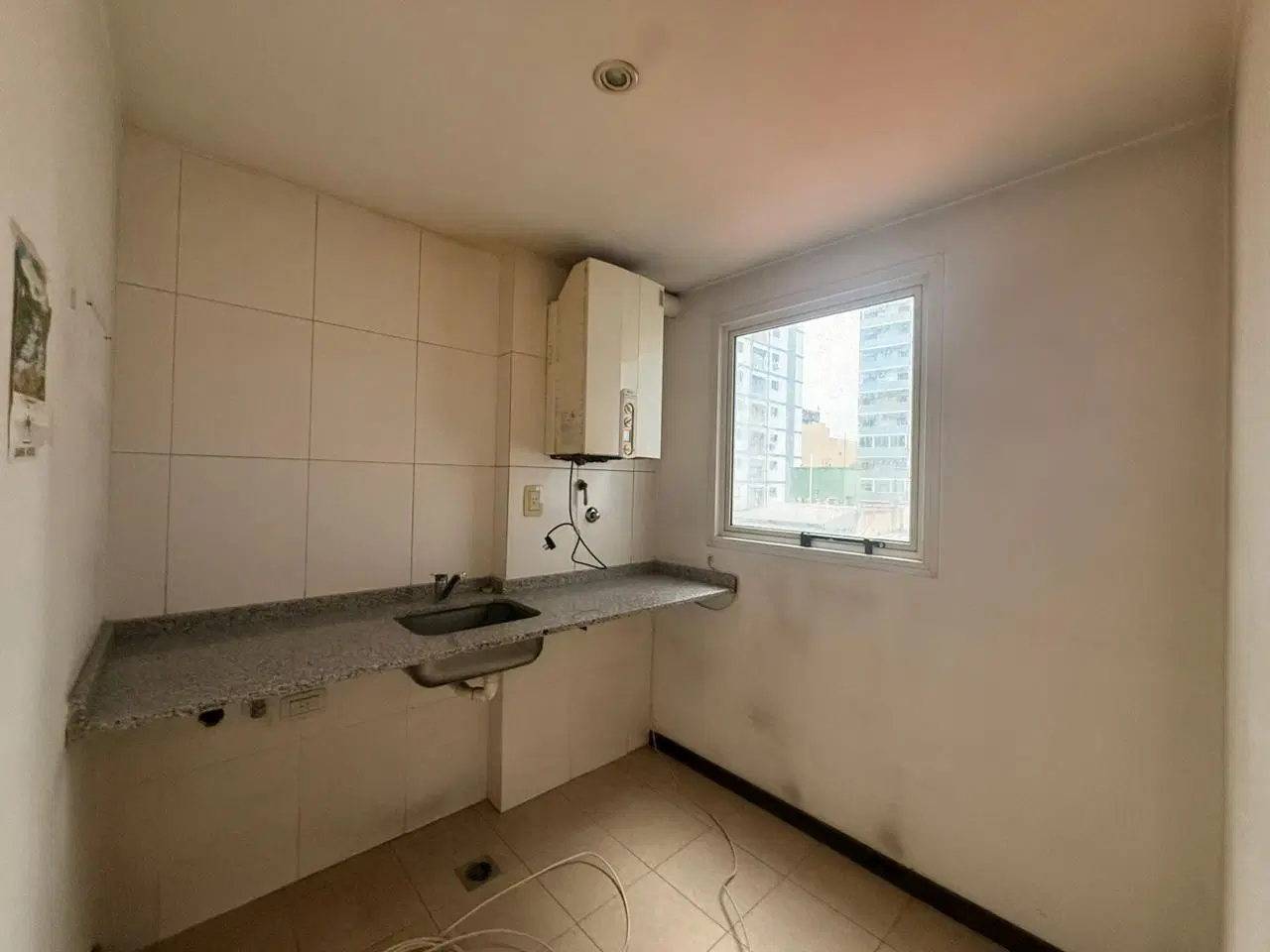 EXCELENTE OPORTUNIDAD EN FLORESTA AMPLIO SEMIPISO DE 3 AMBIENTES EN VENTA CON COCHERA, Capital Feder 4