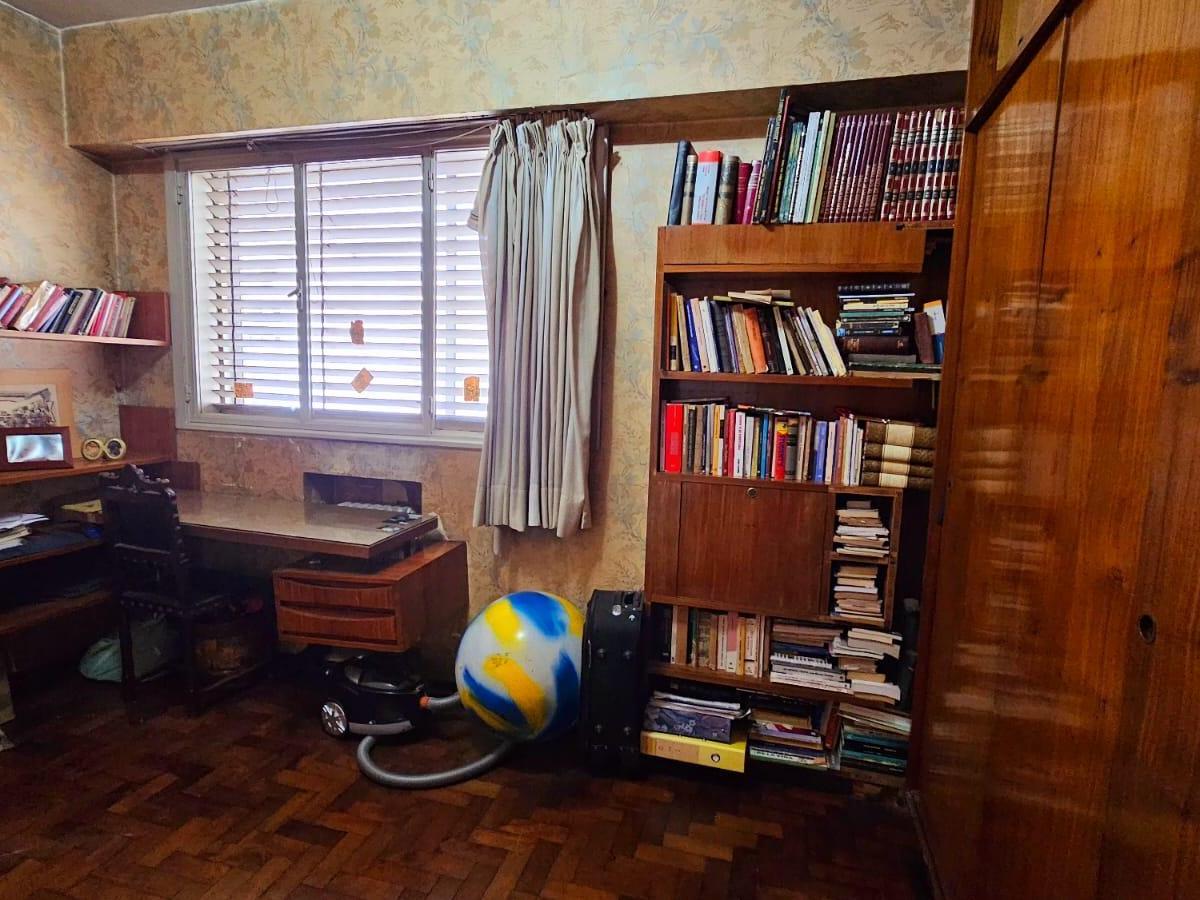 Vendo Semipiso con Cochera en El Centro de Córdoba Av Vélez Sarsfield 256 2