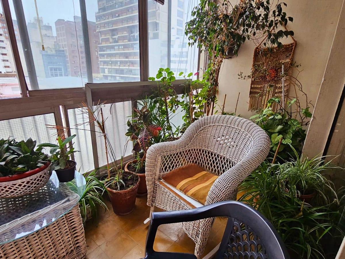 Vendo Semipiso con Cochera en El Centro de Córdoba Av Vélez Sarsfield 256 4
