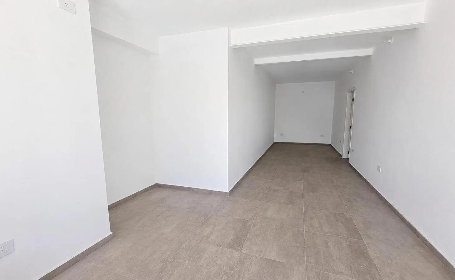 Local Comercial Frente Clínica Vélez Sarsfield | 28 m² más Expansión 4
