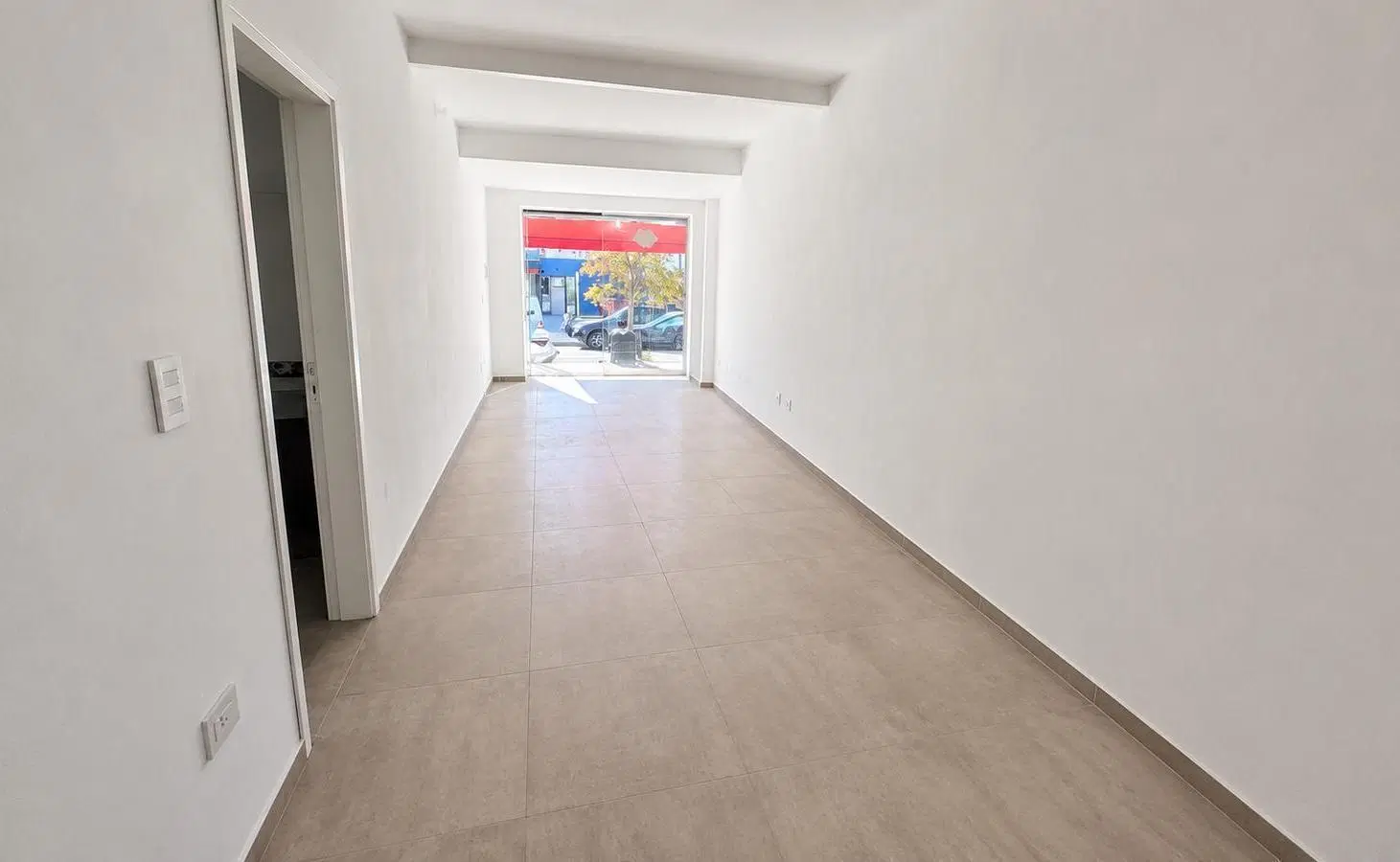 Local Comercial Frente Clínica Vélez Sarsfield | 28 m² más Expansión 3