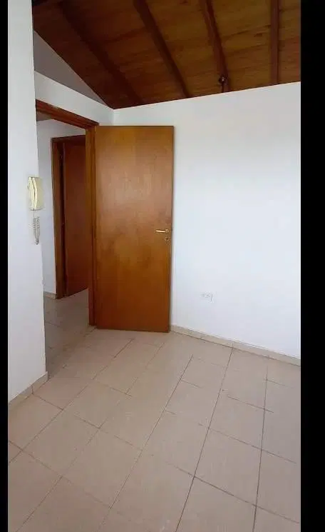 Alquilo amplio departamento en Barrio Rogelio Martínez - 3 habitaciones 3