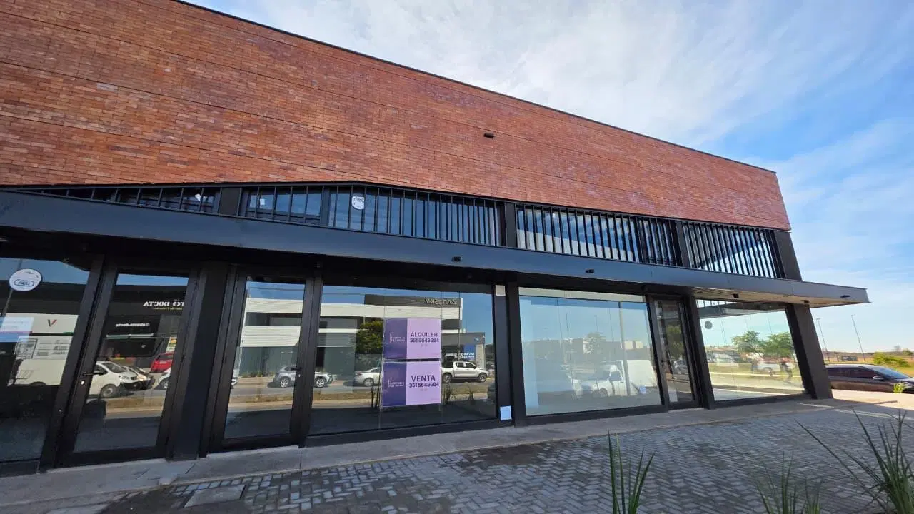 ¡Tu Próximo Negocio! Excelente Local Apto Gastronómico en Docta 4