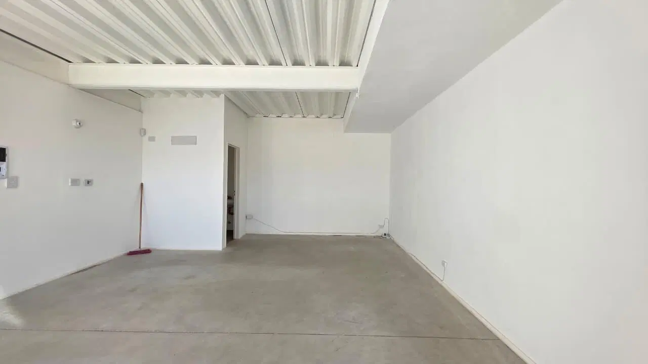 Venta Local 38m² - Ubicación Estratégica en el Bv. Principal de Docta 4