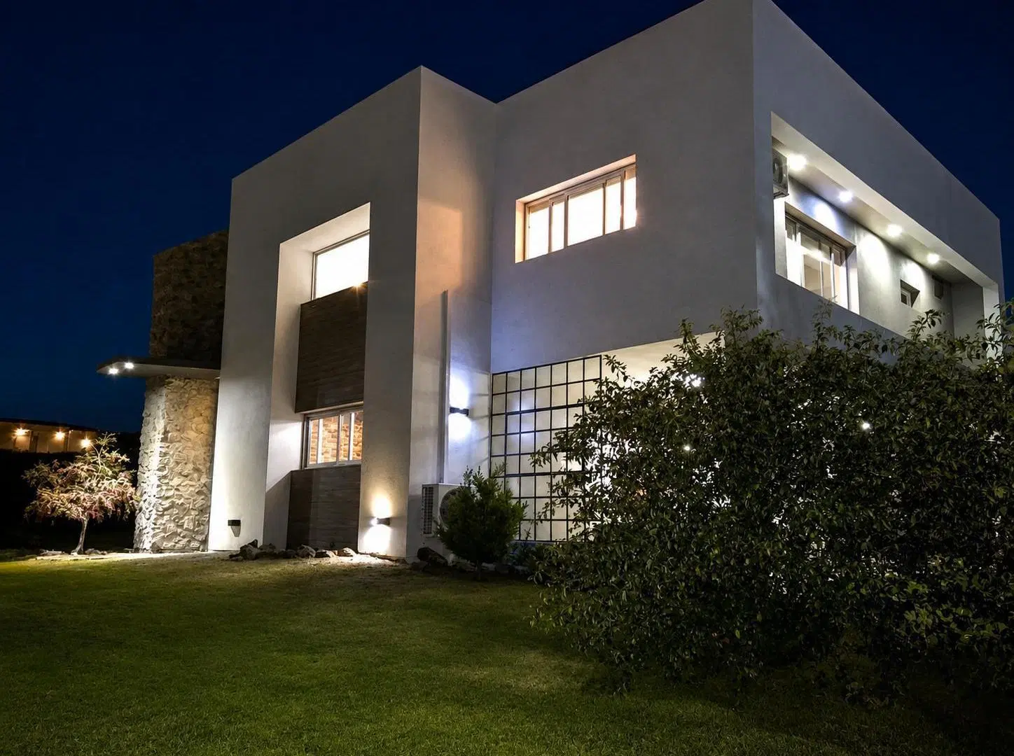 Casa en Venta - 3 Dormitorios con Piscina y Gran Parque - Country Causana 3